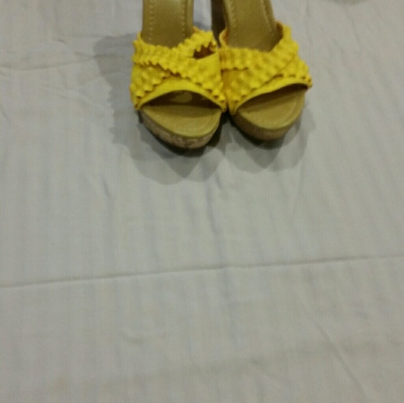 Shoes - Picture 2 of 5