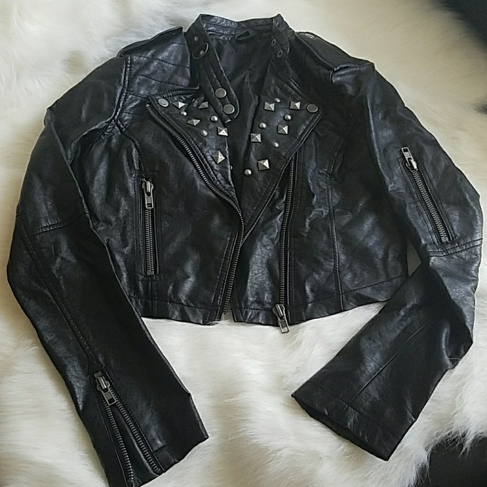 Faux leather crop jacket