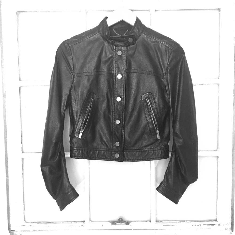 BCBG MAX AZRIA XXS black 100% leather moto jacket