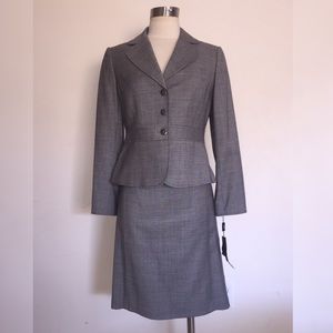 Brand new Tahari suit size 4P