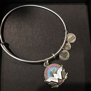 Brand New Wonder Woman Alex & Ani silver bangle