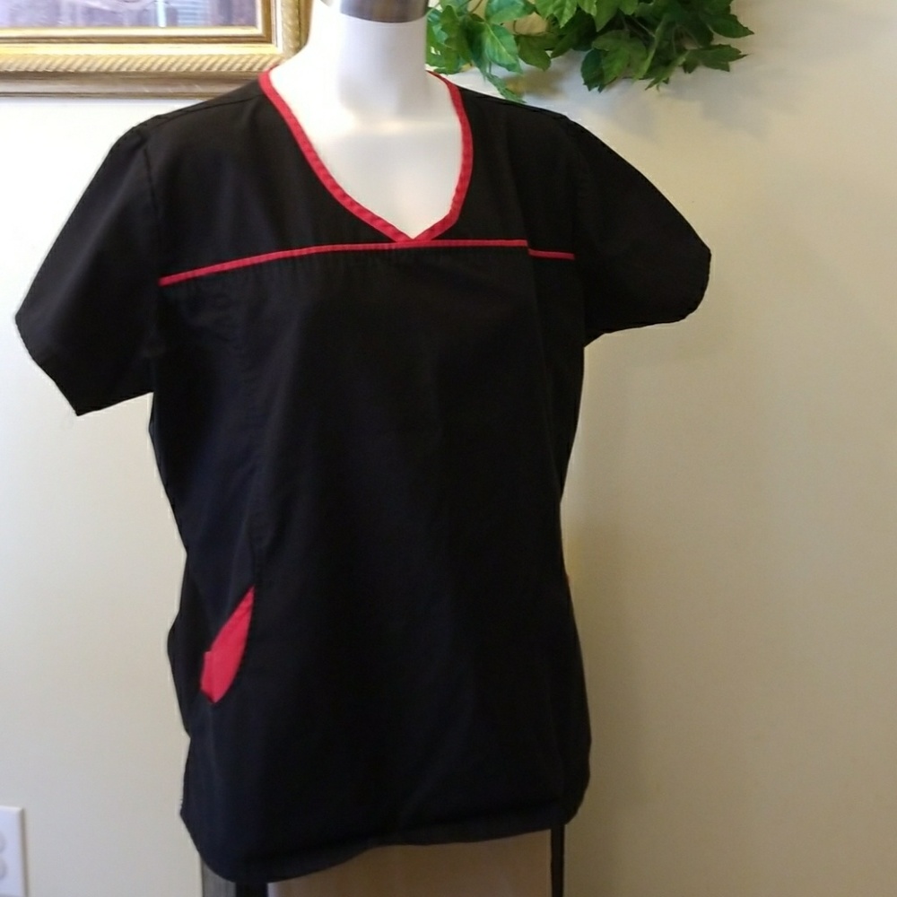 Uniform Advantage black and red scrub top XL