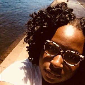 Meet your Posher, Christina