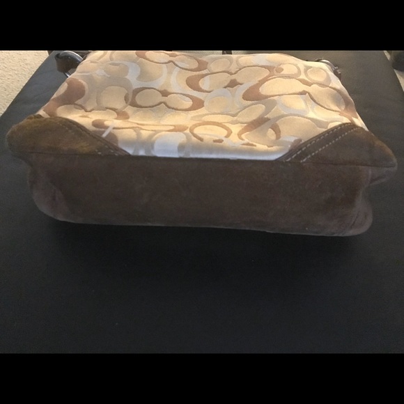 Tan and cream baguette coach handbag - Picture 3 of 8