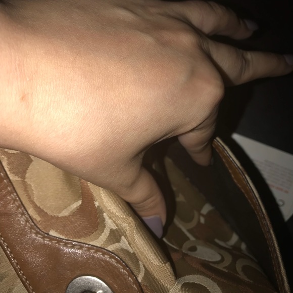 Tan and cream baguette coach handbag - Picture 6 of 8