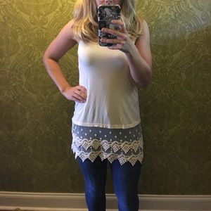 Fashionomics cream under shirt