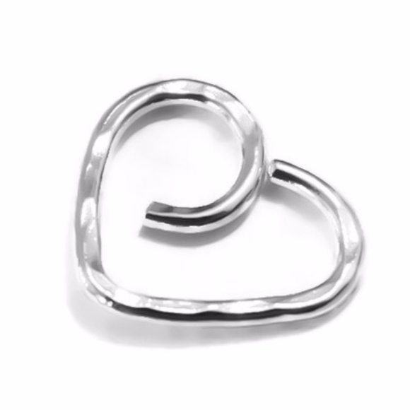925 sterling silver textured hammered heart shaped daith cartilage hoop earring - Picture 3 of 8