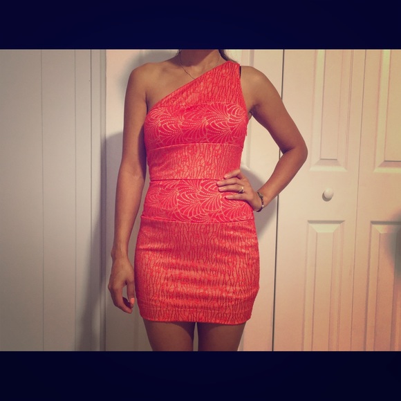 Bebe cocktail dress. - Picture 1 of 3