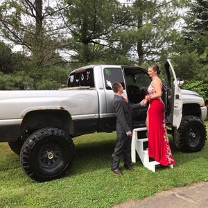 Meet your Posher, Kayla