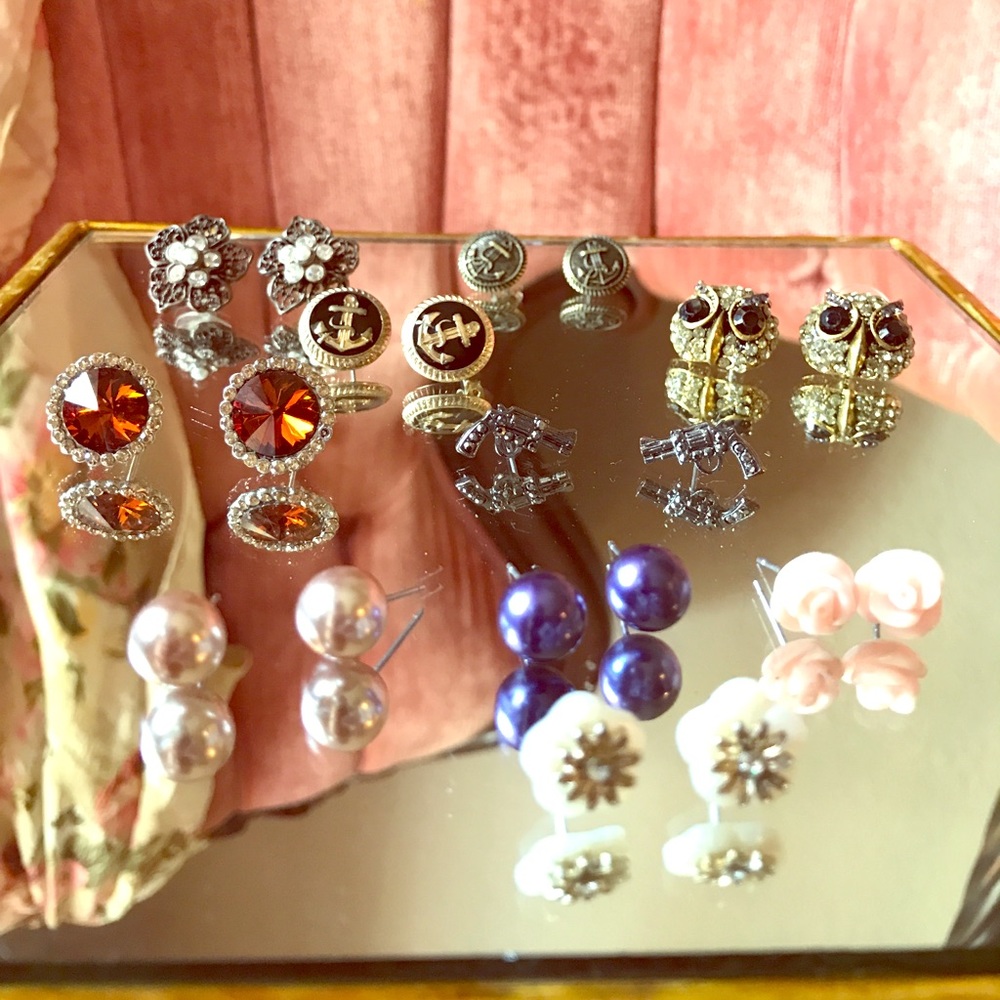 Pretty Earring Bundle - image 1