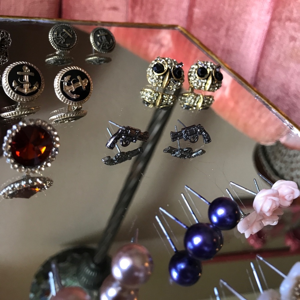 Pretty Earring Bundle - image 3