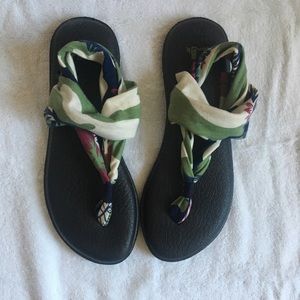 Sanuk yoga sling sandals