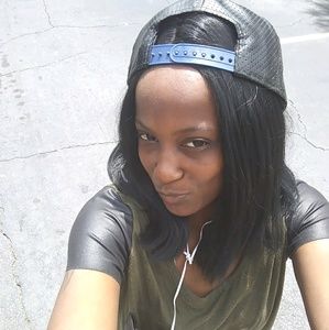 Meet your Posher, Lakeisha