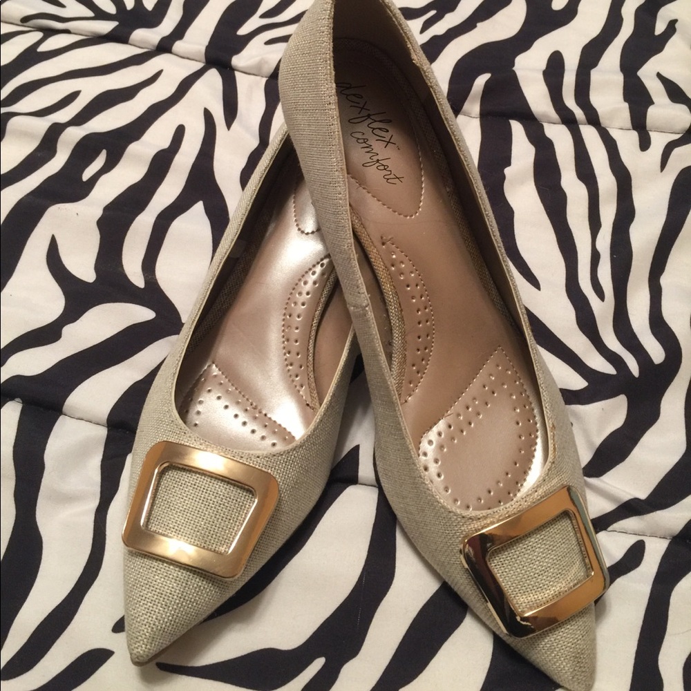 Small heel shoe