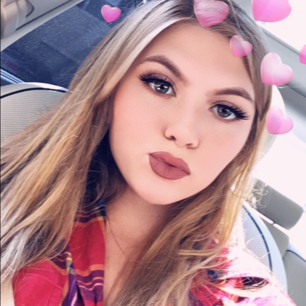 Meet your Posher, Greye