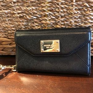 Michael Kors wristlet