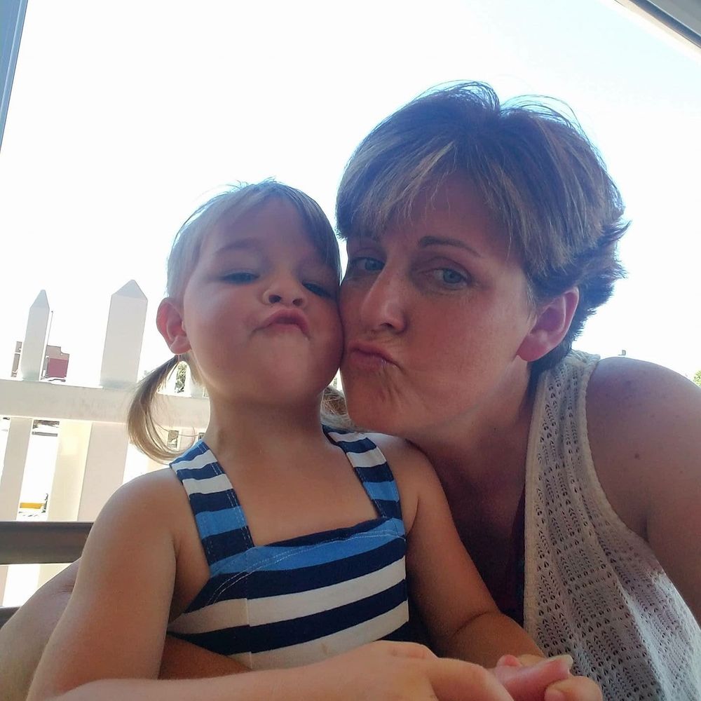 Meet your Posher, Cassandra