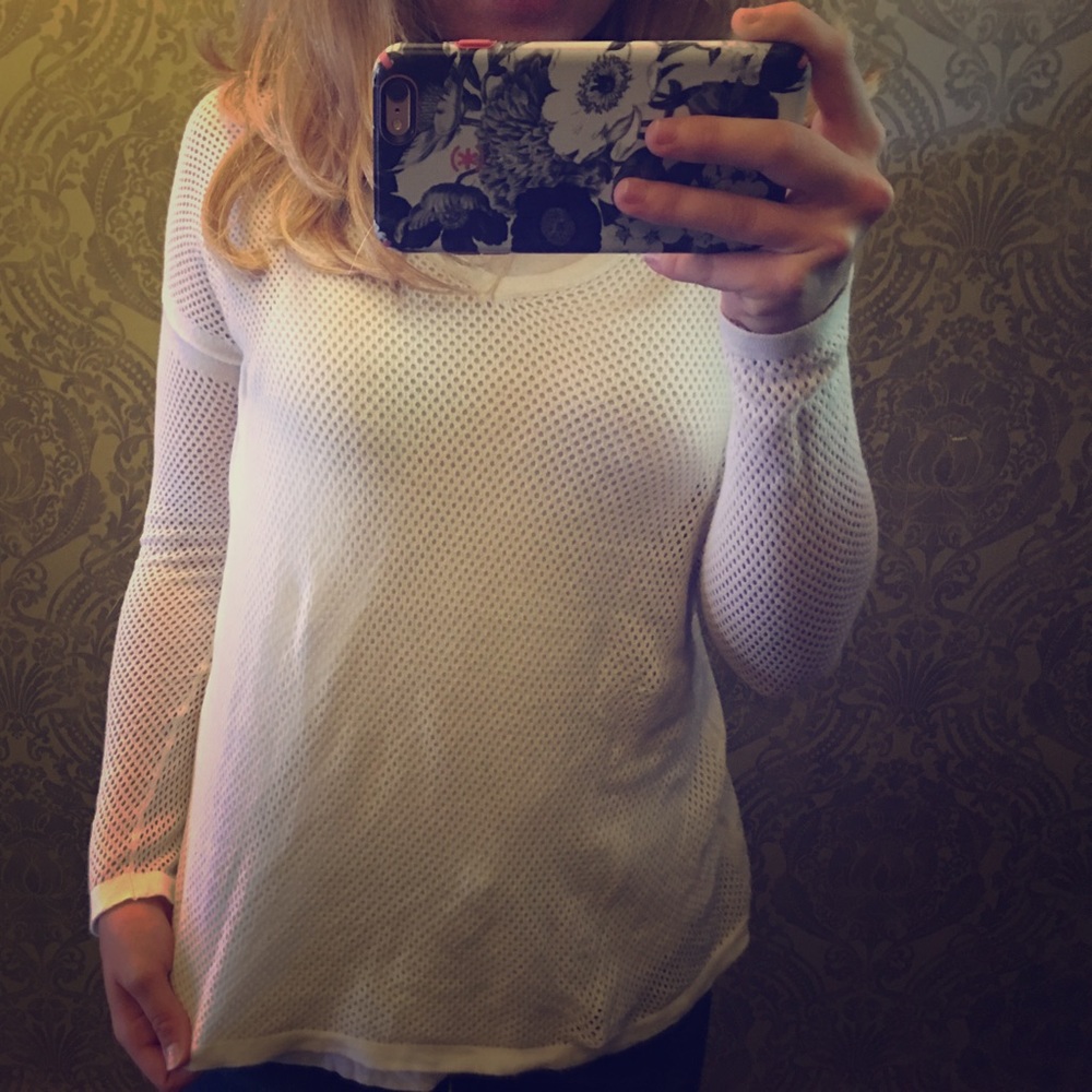 Gap mesh sweater