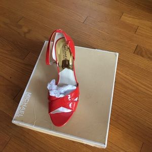 Michael Kors Camilla Platform size 10