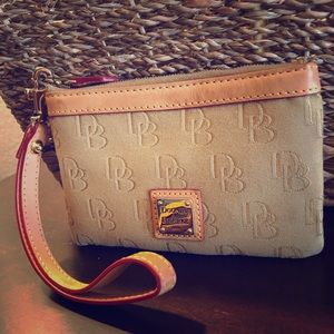 Dooney & Bourke wristlet