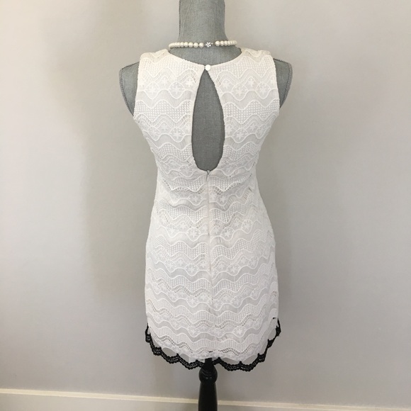 ✨SOLD✨Dress The Population White Lace Sheath Dress - Picture 3 of 4