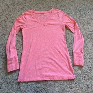 Basic v neck tee