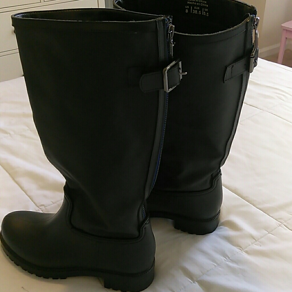 Aldo blk weather boots