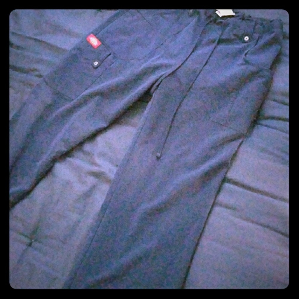Scrub pants