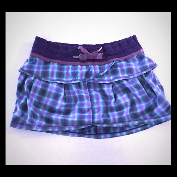 lululemon athletica Dresses & Skirts - LULULEMON ATHLETICA plaid running skirt SZ 8