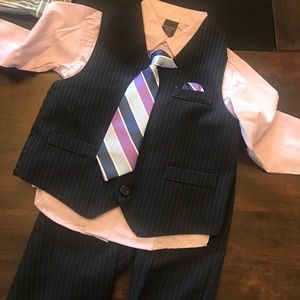Boys suit three piece with suit