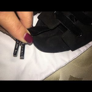 I Sale because I need to clean my closet !!