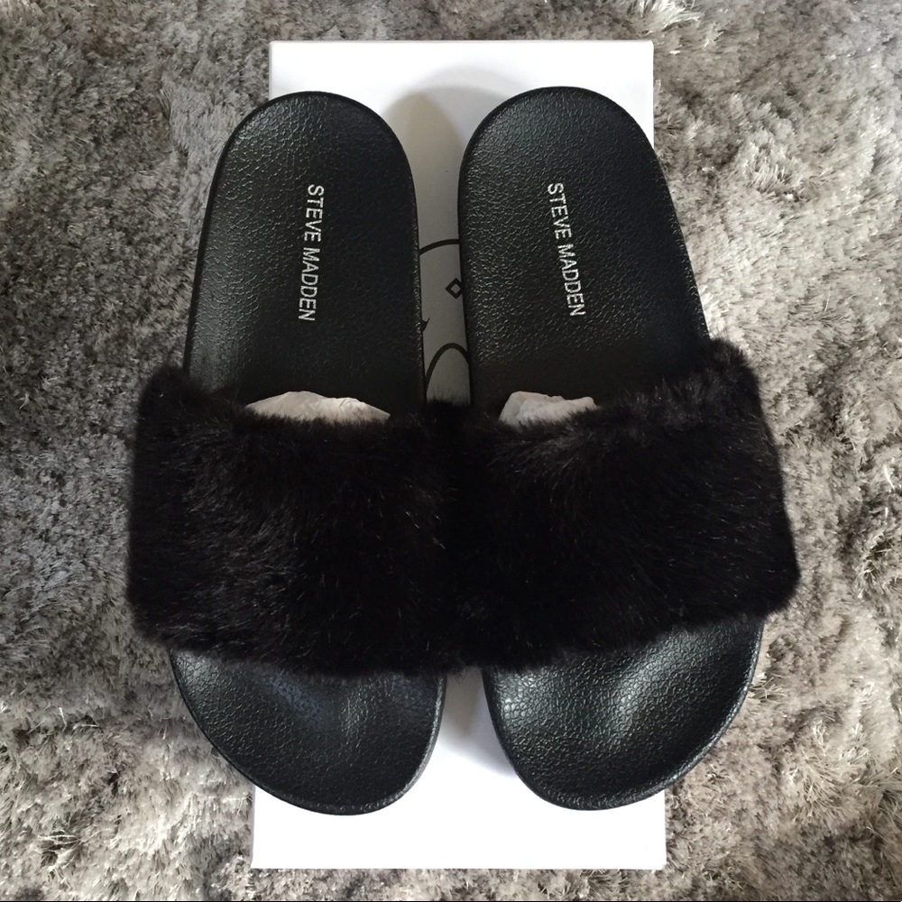Brand New Steve Madden Softey Slip On! Size 7!