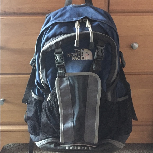 North Face Backpack - Picture 1 of 4