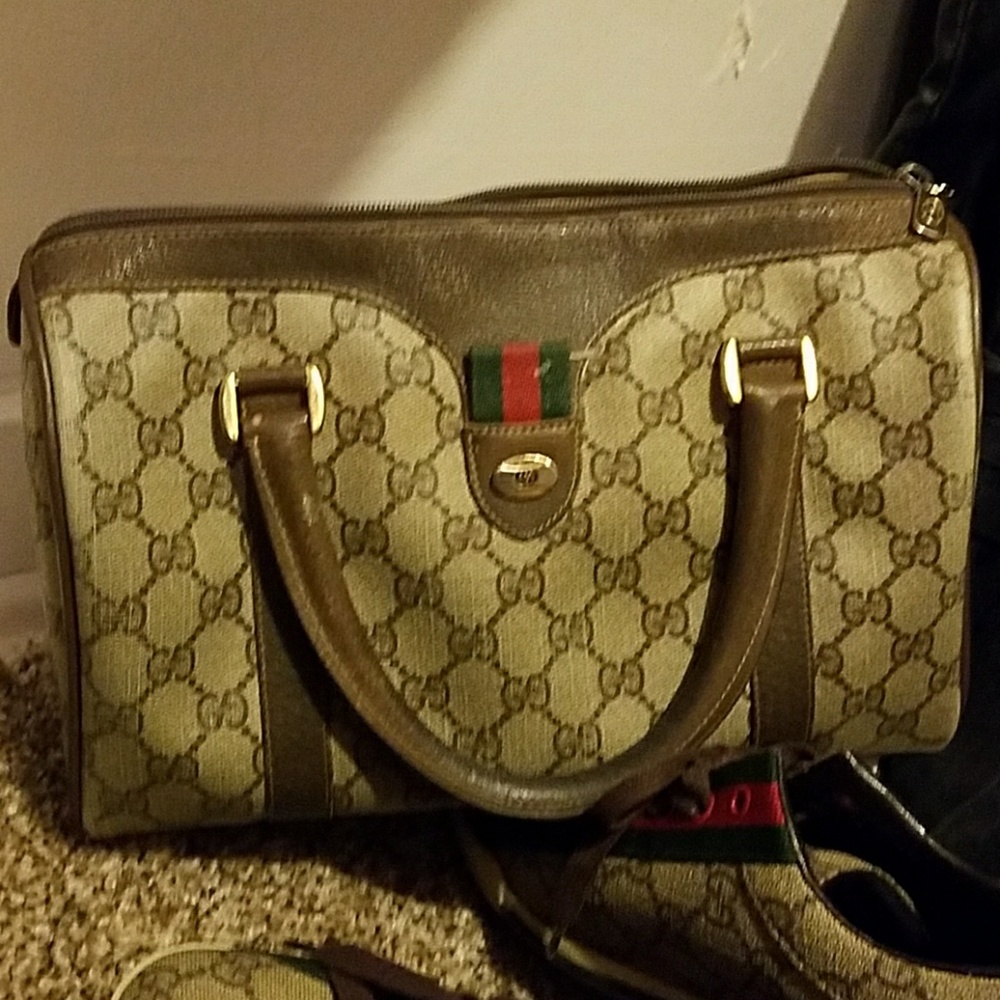 Authentic Gucci Boston bag