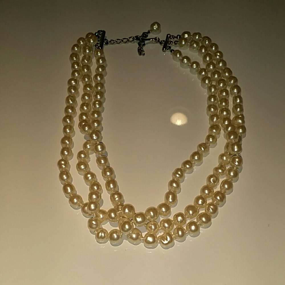 Pearl necklace