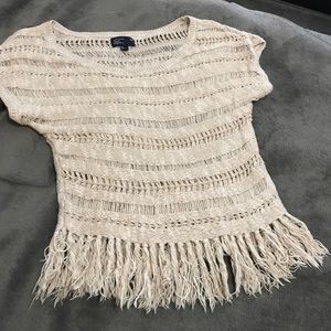 Beautiful flowy Lacey top