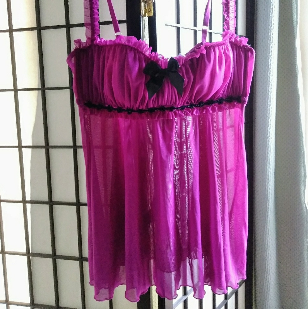 Fredericks of Hollywood Lg