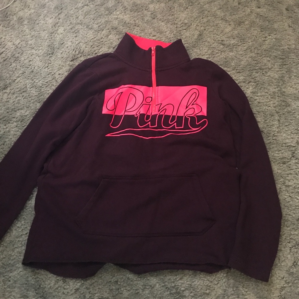Maroon sweater