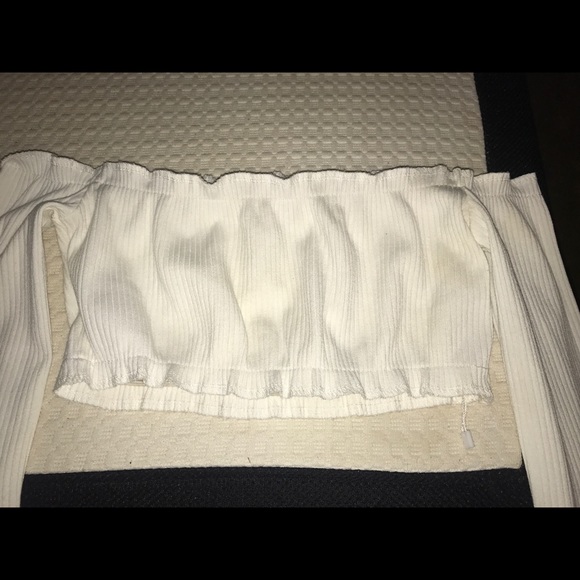 Off the shoulders Crop Top - Picture 5 of 5