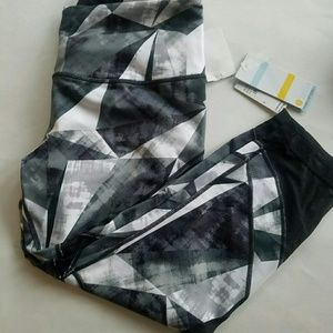 Zella cropped yoga pants with mesh Large NWT
