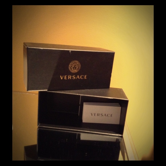 Versace Box - Picture 1 of 2