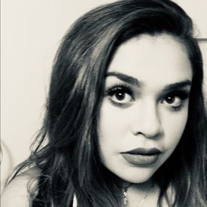 Meet your Posher, Daniela