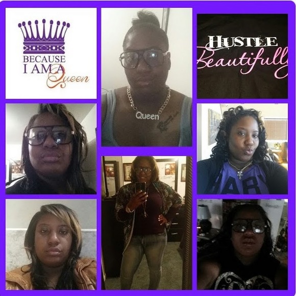 Meet your Posher, Queen - Picture 1 of 1