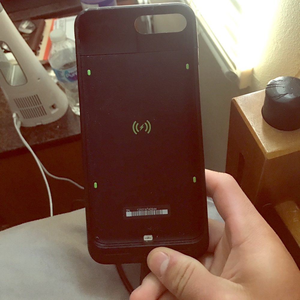 iPhone 6/7 plus mophie charging case