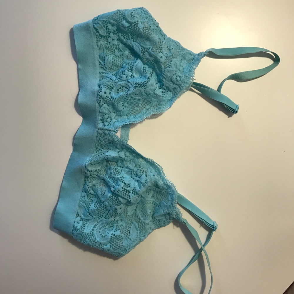 Baby blue bralette ***sold in bundle** - Picture 1 of 2