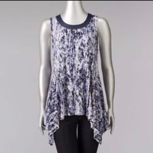 Vera Wang Tank
