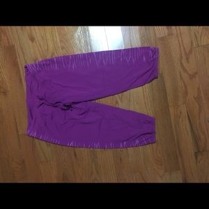 Fabletics cropped pants