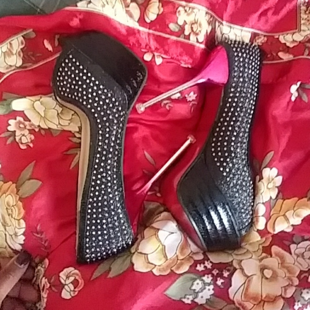 Shoes that fit your personality✨