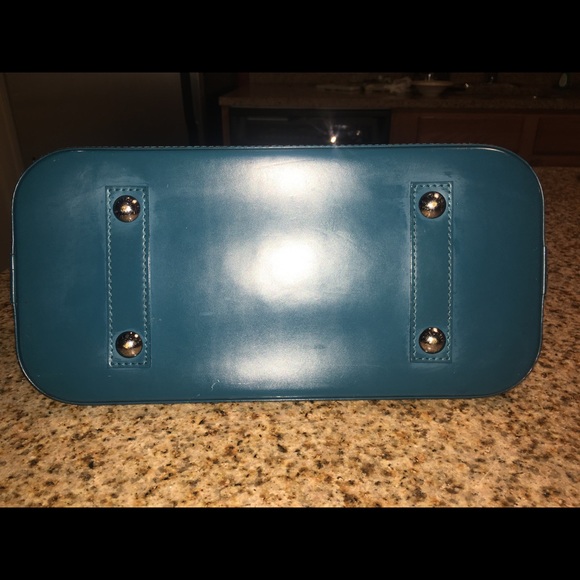 Louis Vuitton Bag - Picture 5 of 5