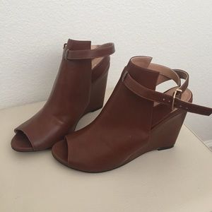 Peep toe brown booties